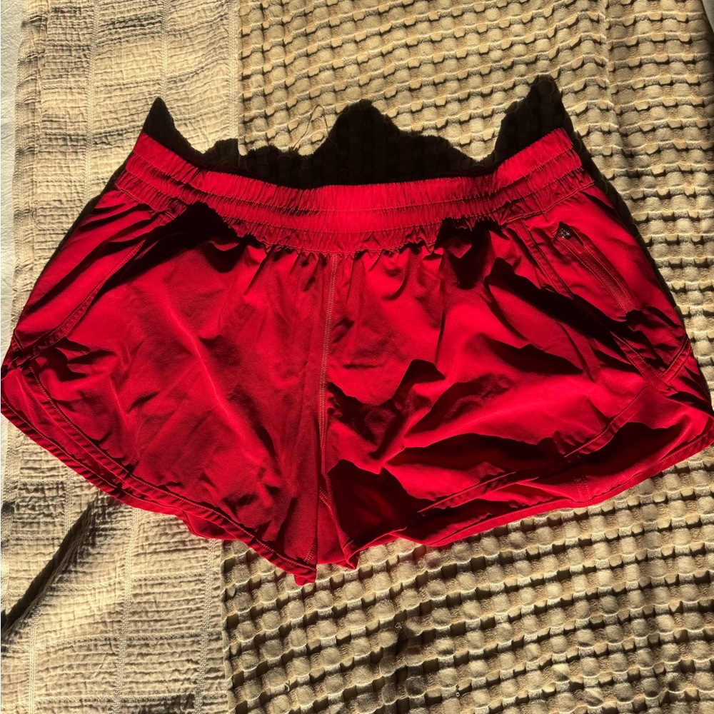 Lululemon Women's Tracker LR Short 4”